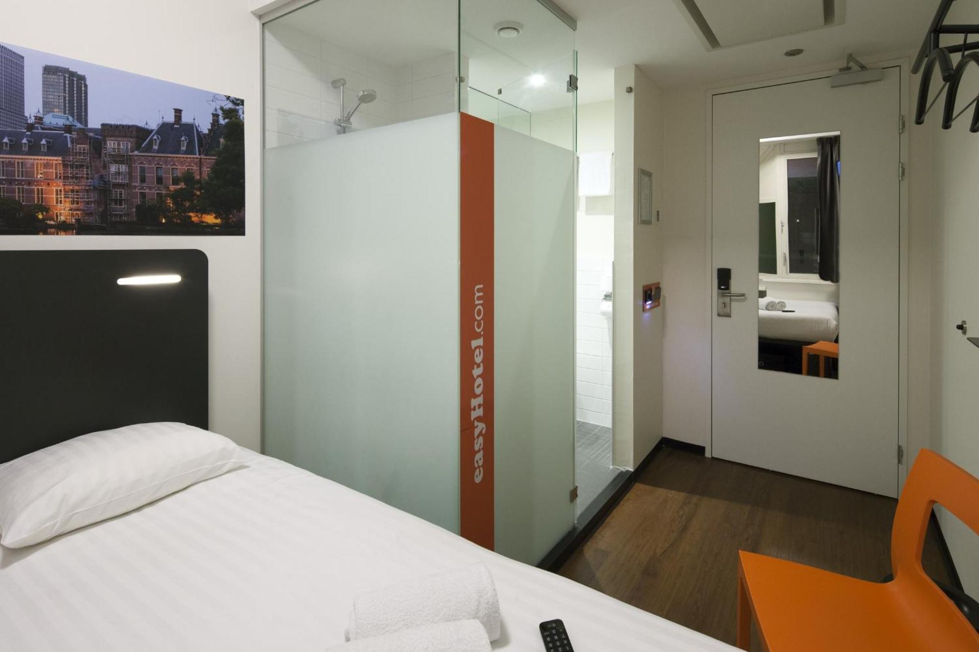Easyhotel Centre Hotel 2*