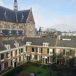 Easyhotel The Hague City Centre