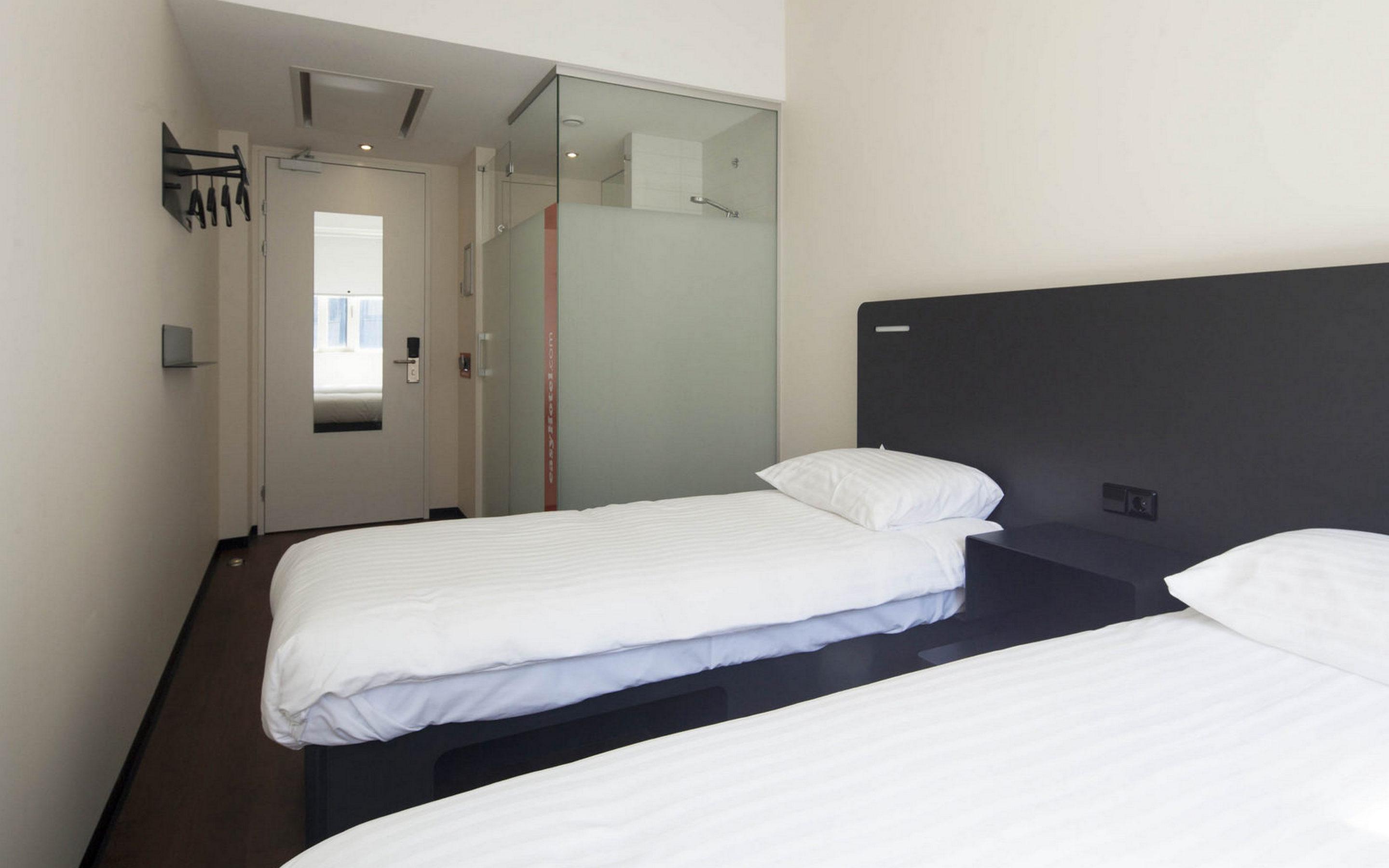 Hotel Easyhotel Centre 2*
