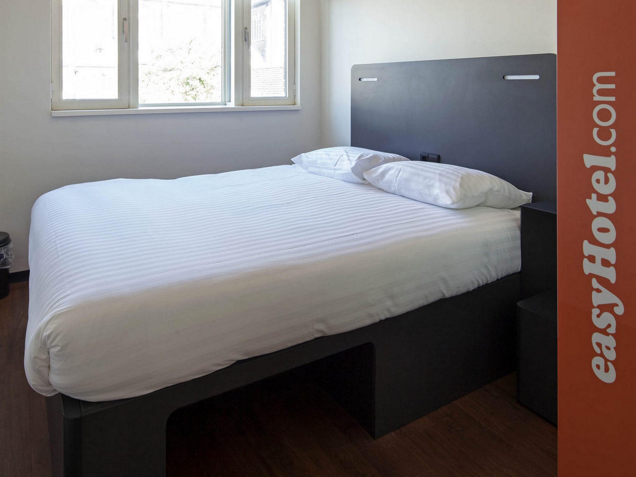 Hotel Easyhotel Centre 2*