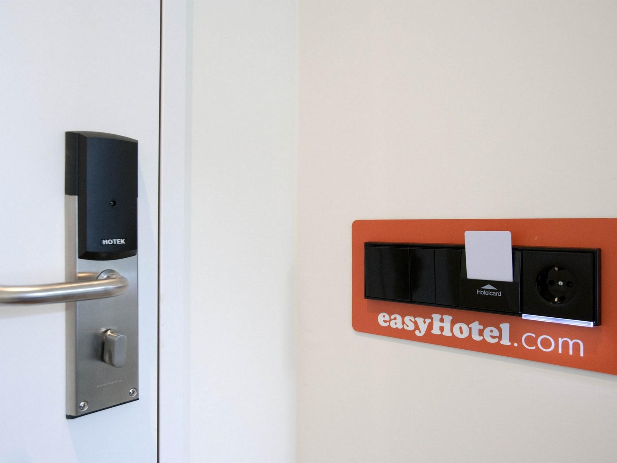 Easyhotel Centre 2* The Hague