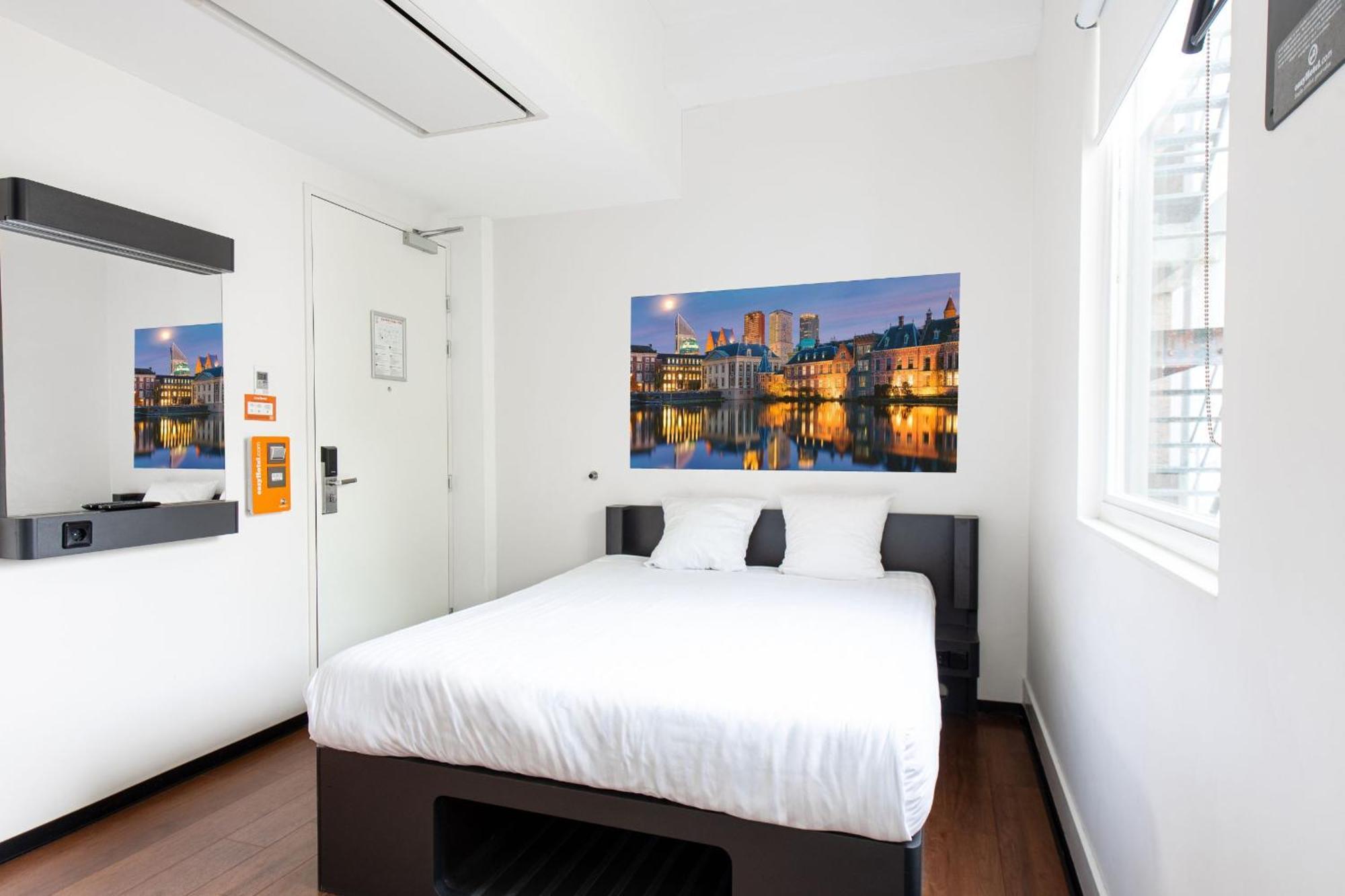 Easyhotel Centre