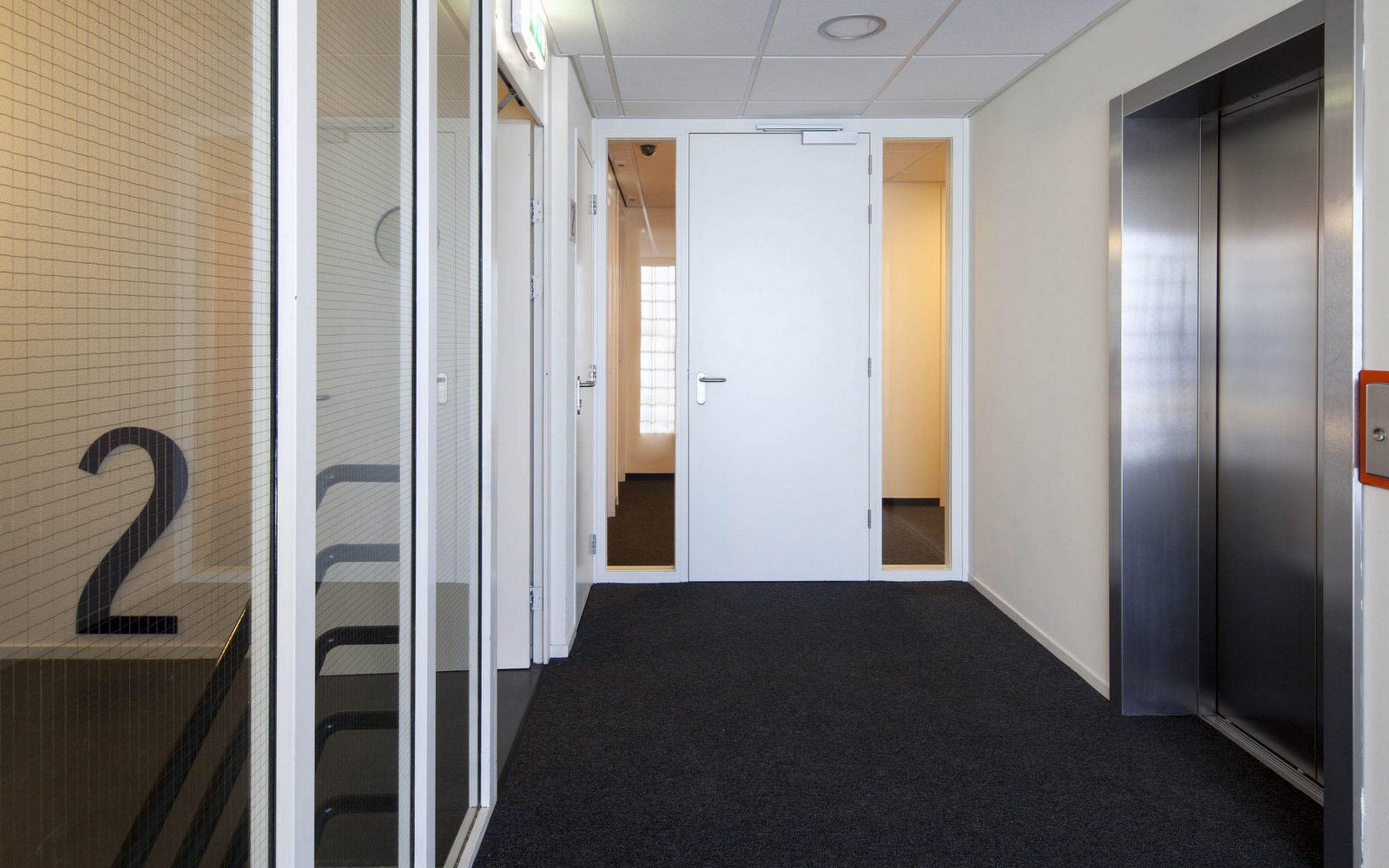 Easyhotel Centre Hotel 2*