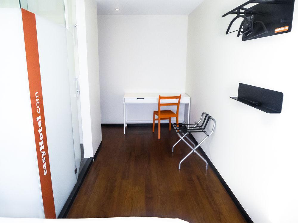 Easyhotel Centre 2* The Hague
